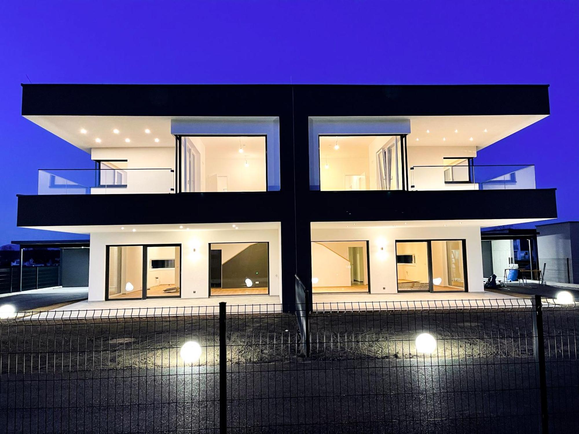 Muttendorf Luxus-Villa In Idyllischer Lage מראה חיצוני תמונה